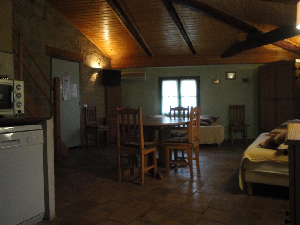 Villa Bastide de la Treille à Montaren-et-Saint-Médiers Chambre photo