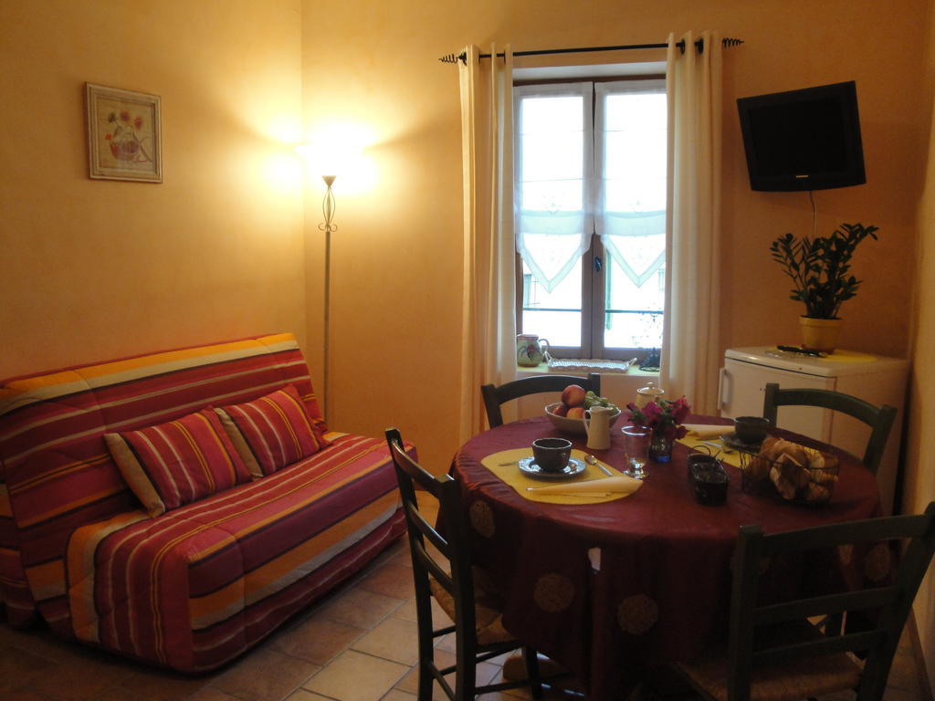 Villa Bastide de la Treille à Montaren-et-Saint-Médiers Chambre photo