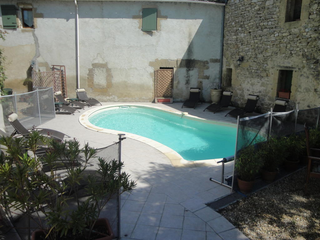 Villa Bastide de la Treille à Montaren-et-Saint-Médiers Chambre photo